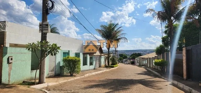 Oportunidade, Lote com 400 Metros, Plano, Murado