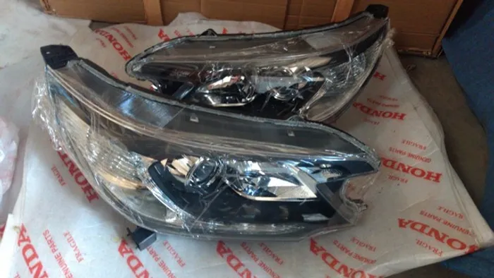 Farol Honda crv 2012/2015 par novos 
