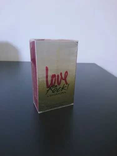 Perfume Shakira Love 