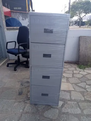 Arquivo de aço com 04 gavetas
