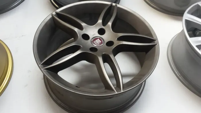 Roda aro 17 stilo Black Motion grafite fosca Fiat siena 4X98 nova