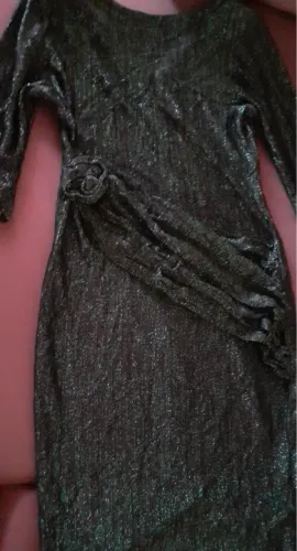 Vestido fino verde com brilho, novo, alta costura