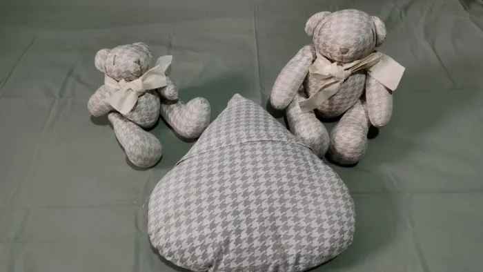 Decoração para quarto infantil - Ursinhos e almofada gota  -