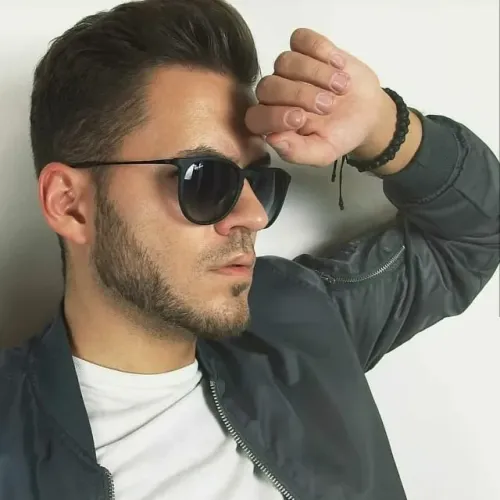"Óculos de Sol Ray-Ban Erika: Proteção UV400 e Estilo Exclusivo em Promoção!"
