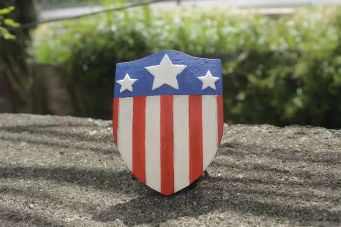 Miniatura Escudo Clássico Capitão América