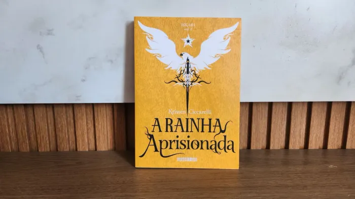 Livro A Rainha Aprisionada. Volume 2 A Caçadora de Dragões. Ótimo estado.