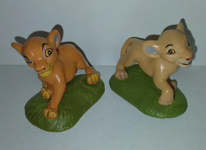 LOTE 2 DUPLA MINIATURAS REI LEÃO SIMBA E NALA DISNEY ANTIGAS VINTAGE