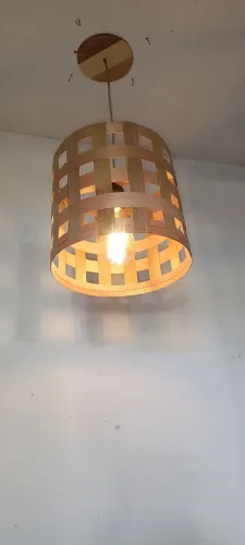 Luminária de Teto Artesanal em Madeira