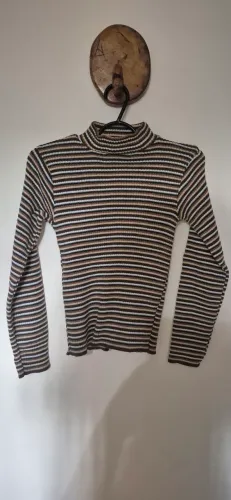 Blusa frio Listrada Gola Alta