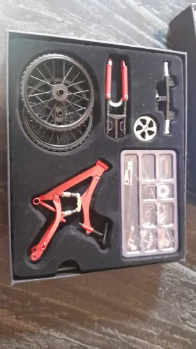Bicicleta em metal para coleção