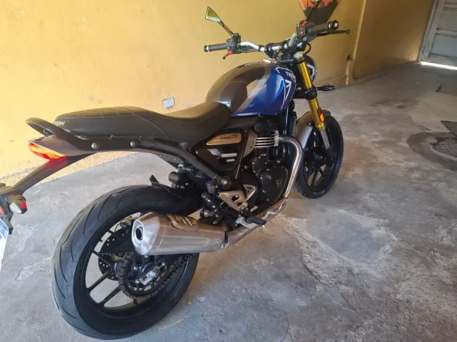 Moto toda nova ABS acelerador eletrônico  