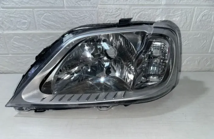 Farol esquerdo Renault Logan 2007 2208 2009 2010