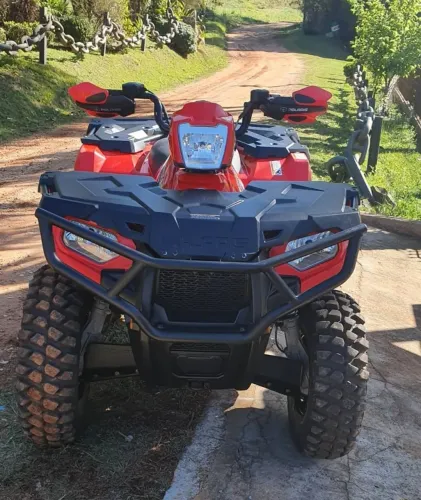 Vendo quadriciclo polaris 570 c/c