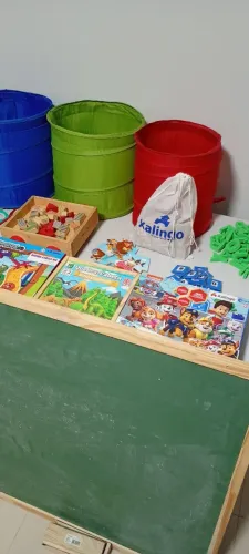 Vendo brinquedos pedagógicos diversos