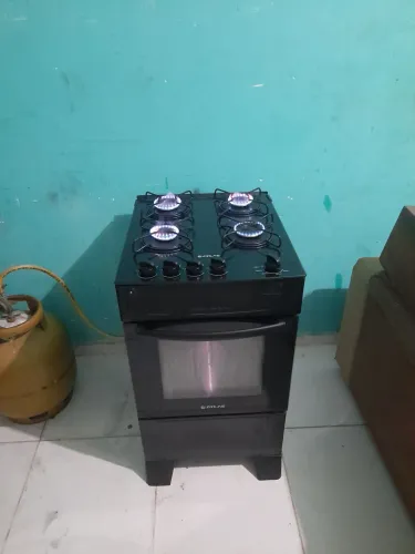 Fogão Atlas com 4 bocas