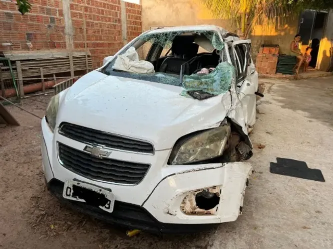 CHEVROLET TRACKER LTZ 1.8 16V 4X2 AT( BATIDO CARRO)