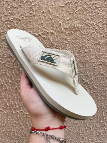 Chinelo Quicksilver.?