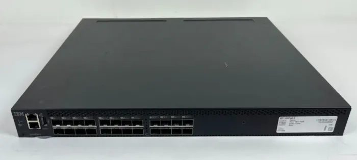 Switch básico SAN24B-5 é configurável em 12 ou 24 portas 2, 4, 8 ou 16 Gbps