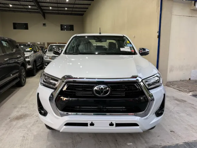 Toyota Hilux CD SRX 4X4 2.8 TDI 16V Diesel Aut. 2026