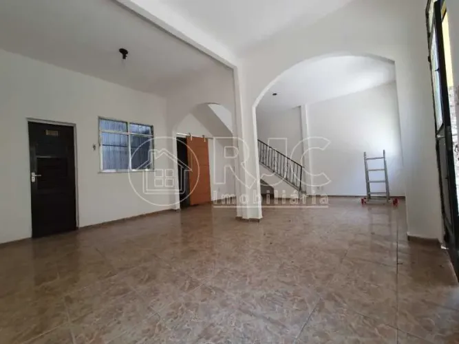 Oportunidade! Casa de vila para venda possui 153 metros quadrados com 3 quartos