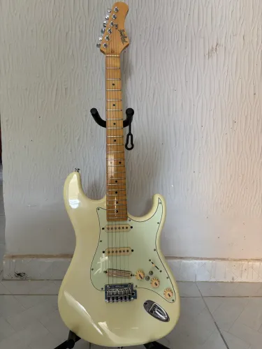 Guitarra tagima t635 Classic 