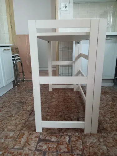 Escrivaninha retratil