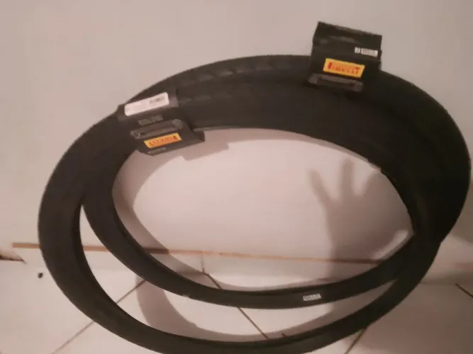 Pneus Pirelli para Bicicleta