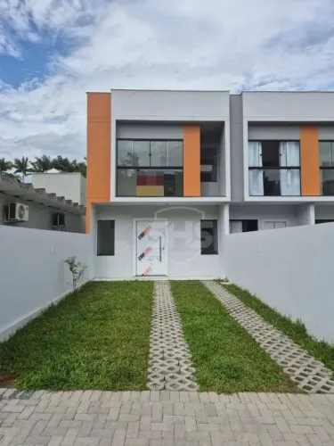 Sobrado Novo 3 Quartos a 5 Minutos da Vila Germânica