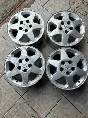 Rodas de Liga Leve Chevrolet 5 furos, aro 15
