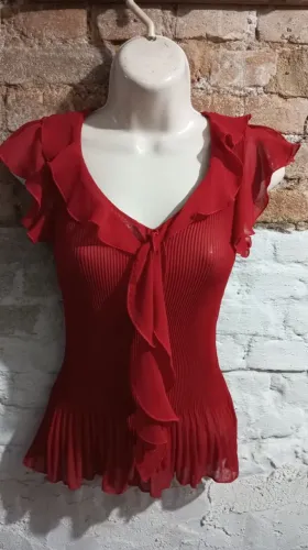  Blusas feminina Tam.M preço individual.