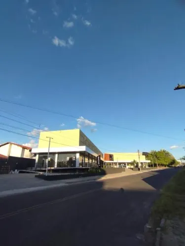 Excelente Centro Comercial para Locação  Dentro da UFPI | Alta Visibilidade e Fluxo Intens