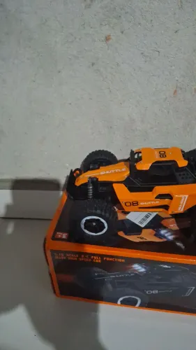 CARRINHO OFF-ROAD DE CONTROLE REMOTO 