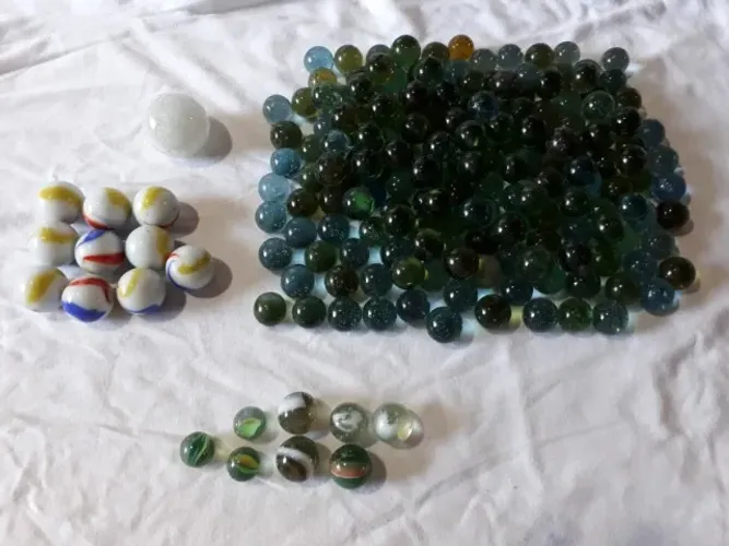 Kit combo de bolinhas de gude (vidro) com 176 bolinhas Diversas