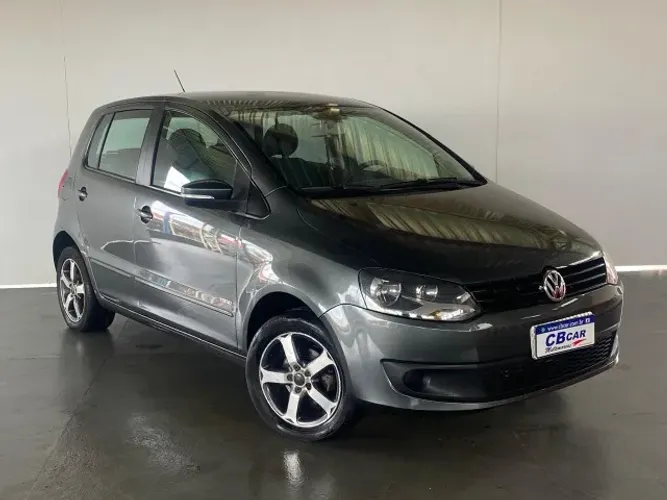 Volkswagen Fox 1.0 MI Total Flex 8V 5P 2013