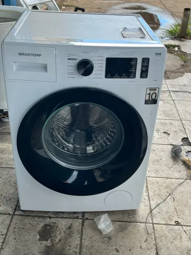Máquina de lavar com defeito 