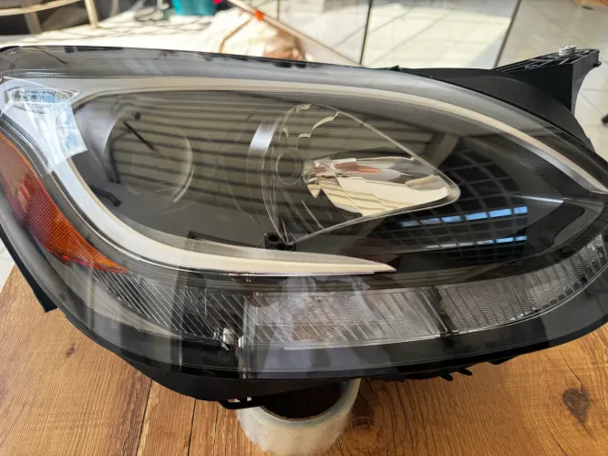 Farol Mercedes SLC