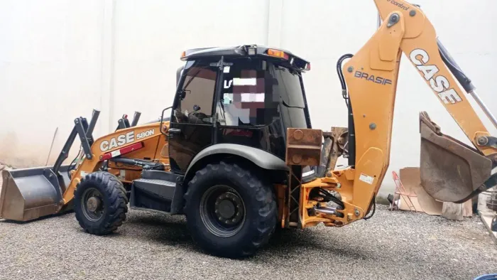 RETROESCAVADEIRA CASE 580N 4X4 - ANO 2021 | REVISADA |