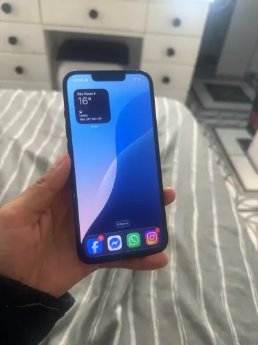 iPhone 13