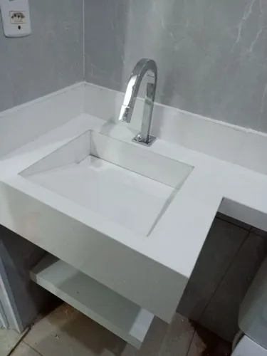 Pias esculpida de porcelanato