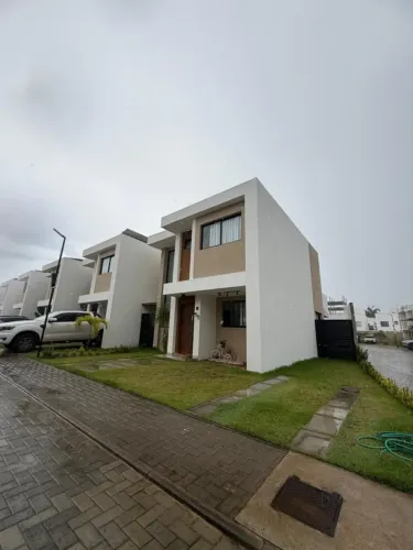 Casa em Condomínio para Venda em Lauro de Freitas, Buraquinho, 3 dormitórios, 3 suítes, 4