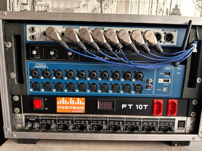 Soundcraft Ui24R + Behringer HA8000 - Rack Completo - R$ 6.200