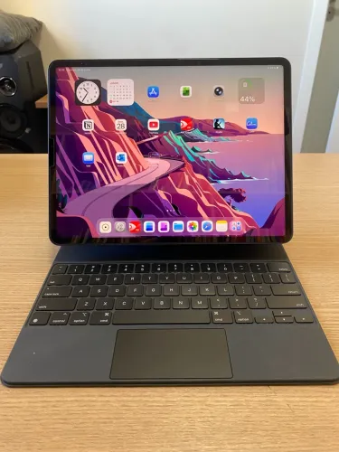 Ipad pro m1 256gb 12.9 + Magic Keyboard