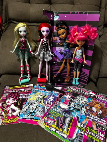 Lote Monster High Dance Class Lagoona Operetta Robecca e Howleen