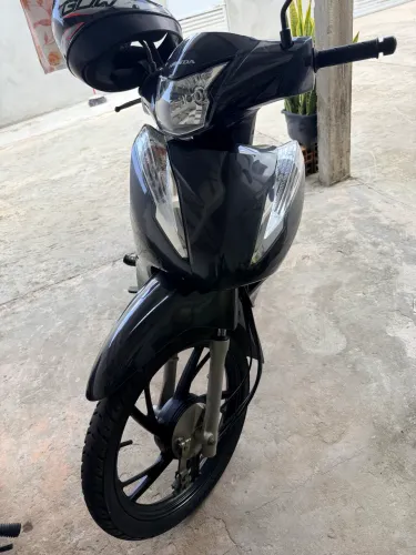 Moto Honda Biz 110i - Roda Liga Leve e Michelin