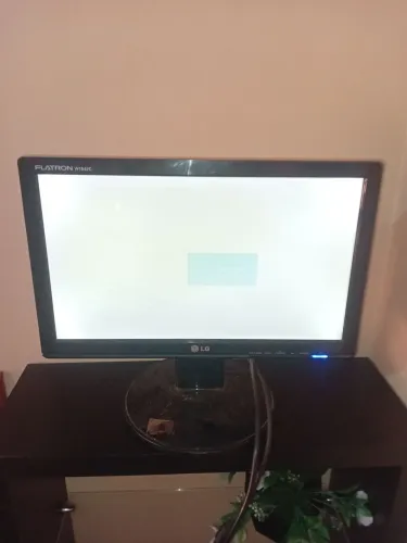 Vende-se monitor lg flatron w1642c