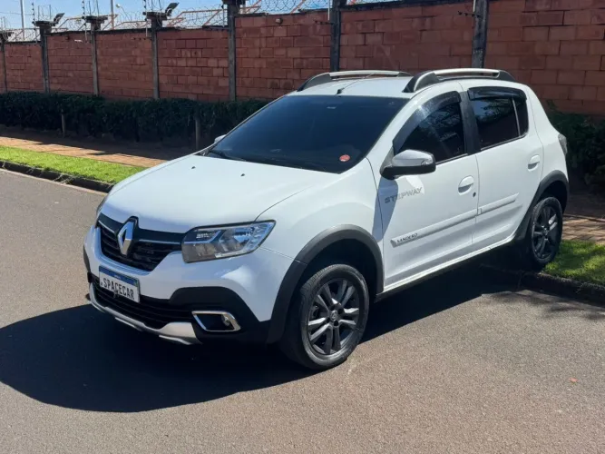 Renault Sandero Stepway Hi-flex 1.6 16V 5P Aut. 2020