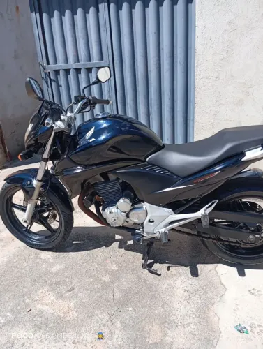 Moto CB 300
