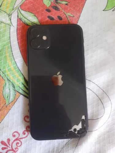 iPhone 11 com 128gb