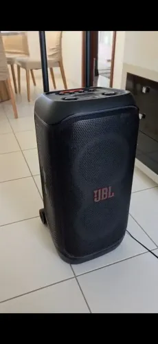 Caixa de som jbl partybox 320 c/ case