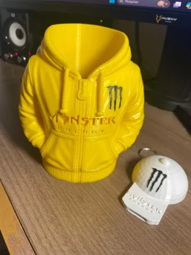 Porta-Lata em Formato de Moletom 3D! SUA BEBIDA GELADA COM MUITO ESTILO!
